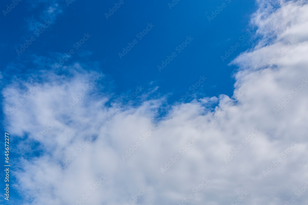 Fototapeta premium Clouds on the blue sky