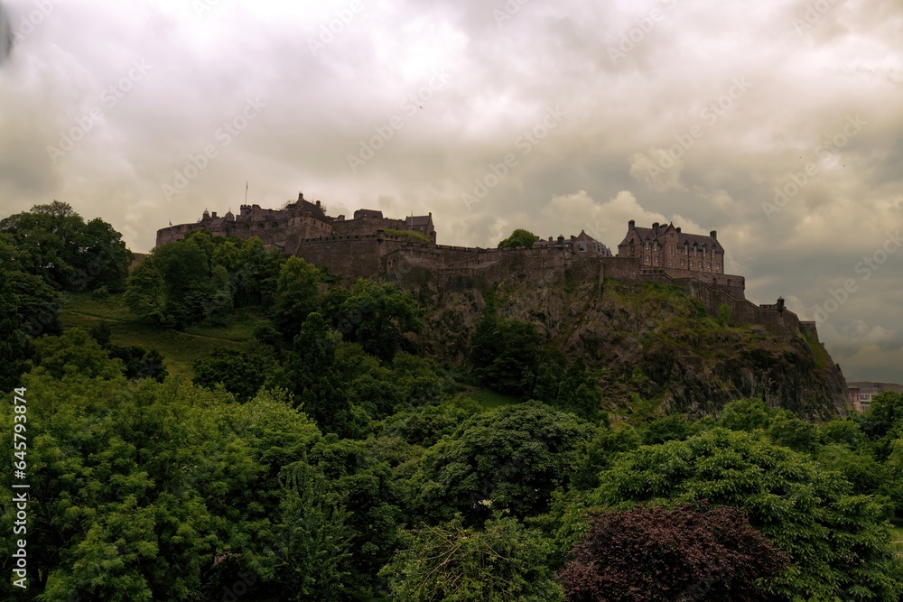 Storm Over Majesty: Edinburgh Castle Amidst Cloud Storm Formation