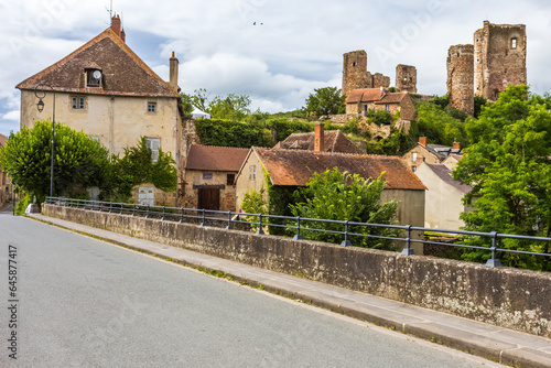 Village médiéval de Hérisson, Allier, France 