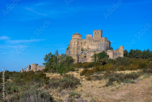 el bonito castillo del Loarre de estilo rom  nico en Huesca  Espa  a