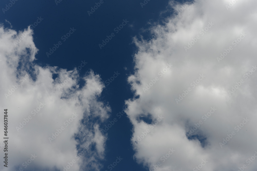 Obraz premium 気持ちのいい雲