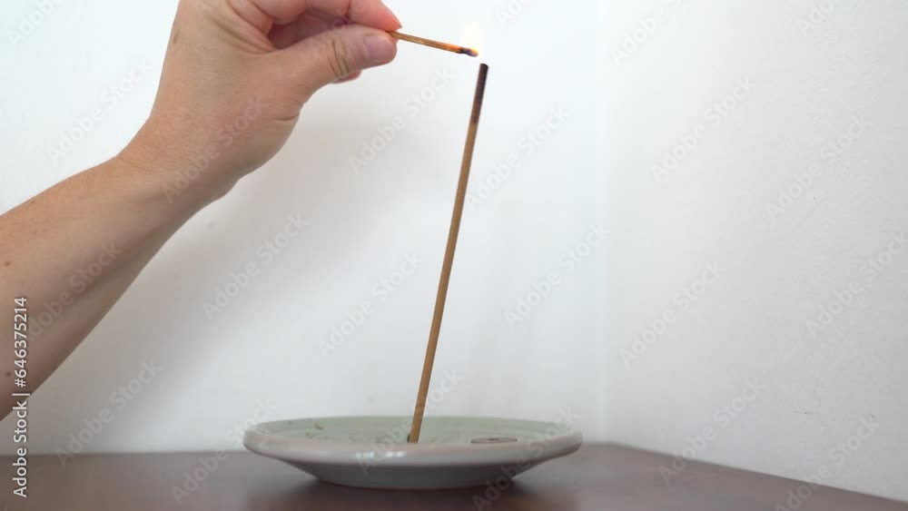 Natural room fragrance sandalwood stick smoke Natural room fragrance sandalwood stick smoke