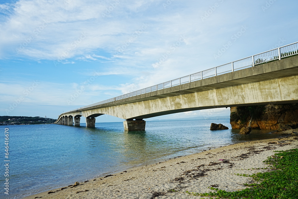 Kouri Bridge with beautiful blue ocean in Kouri Island, Okinawa, Japan - 日本 沖縄 古宇利島 古宇利大橋
