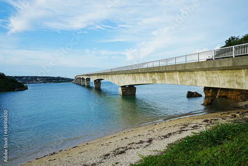 Wallpaper Mural Kouri Bridge with beautiful blue ocean in Kouri Island, Okinawa, Japan - 日本 沖縄 古宇利島 古宇利大橋
 Torontodigital.ca