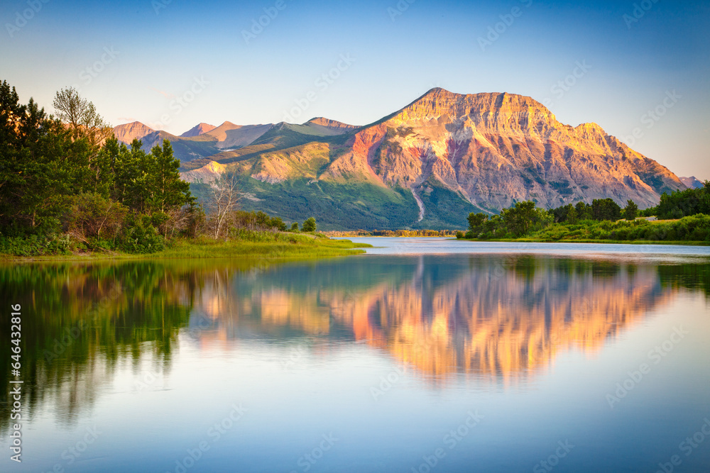 A summer evening in Waterton Lakes National Park - obrazy, fototapety, plakaty 