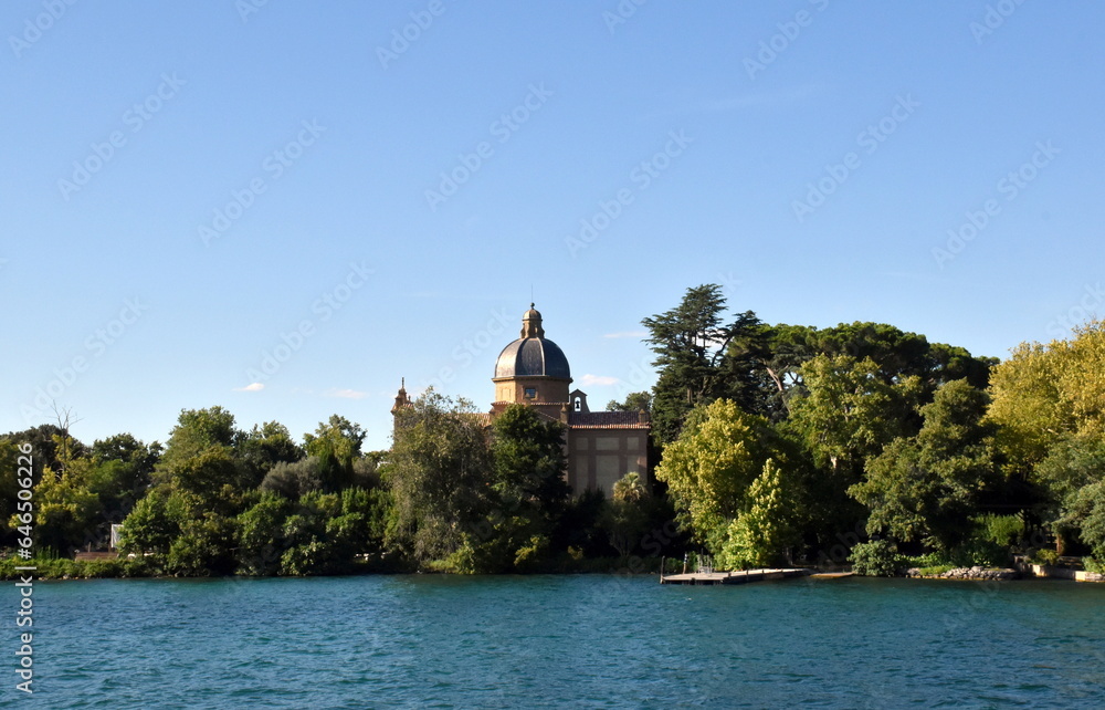 Kapelle am Ufer der Isola Bisentina