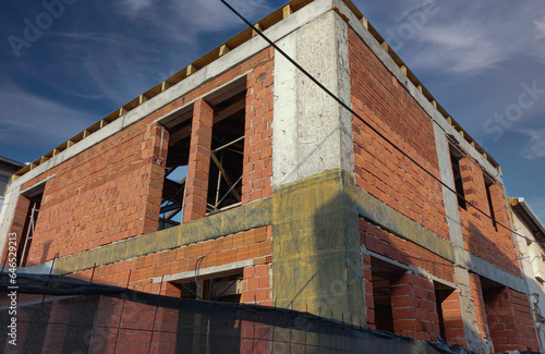 Carbon fiber reinforcement was installed on the 1st floor columns of the reinforced concrete building