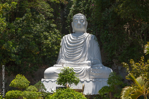 Canvas Print Statue of Buddha at Non Nuoc Pagoda in Da Nang