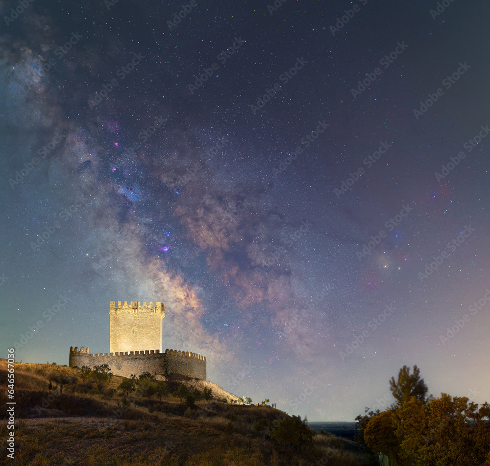 Castle of Tiedra and core of de Milky Way