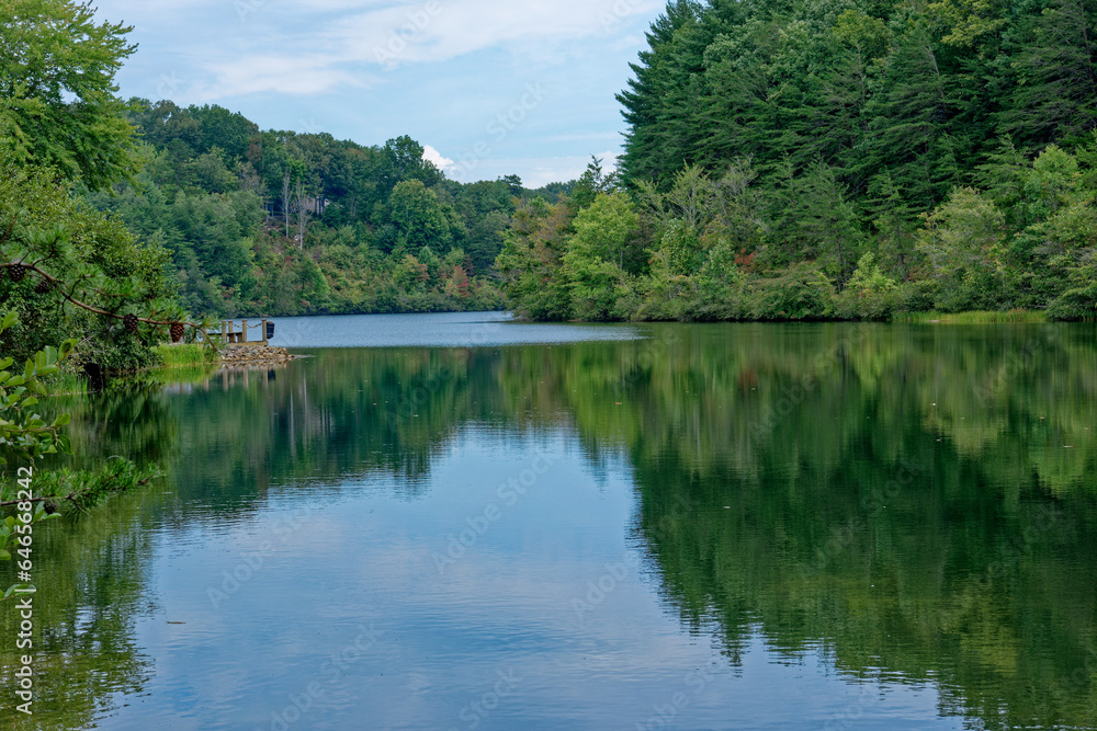 Changing colors at the lake