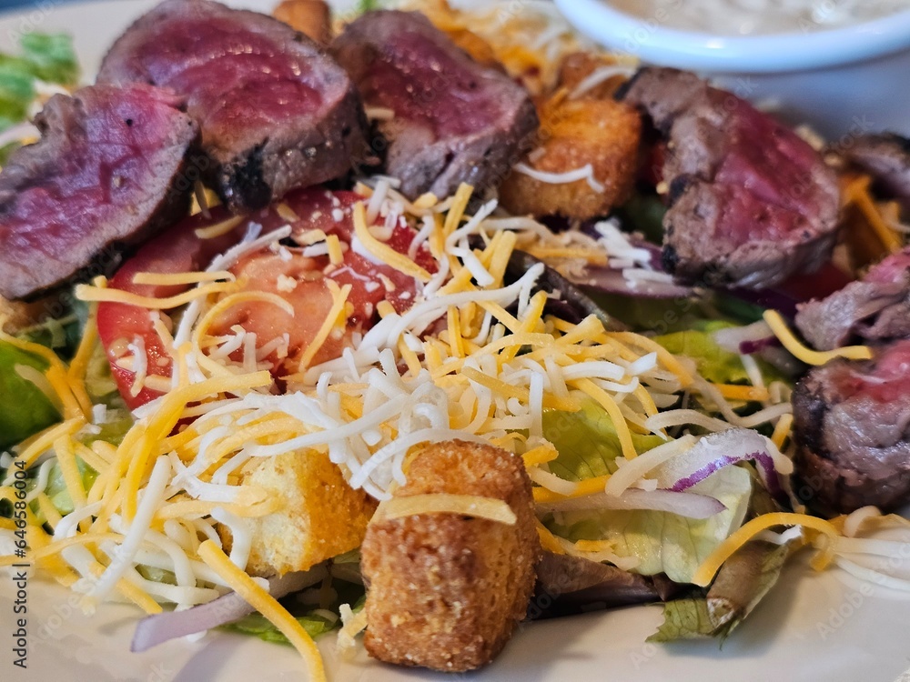 Medium rare Steak Salad