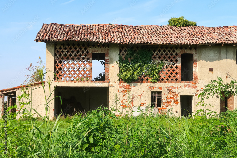 Farmhouse ancient old Po Valley agriculture natural nature panorama Farmhouse ancient old Po Valley agriculture natural nature panorama