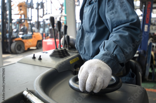 フォークリフトの運転