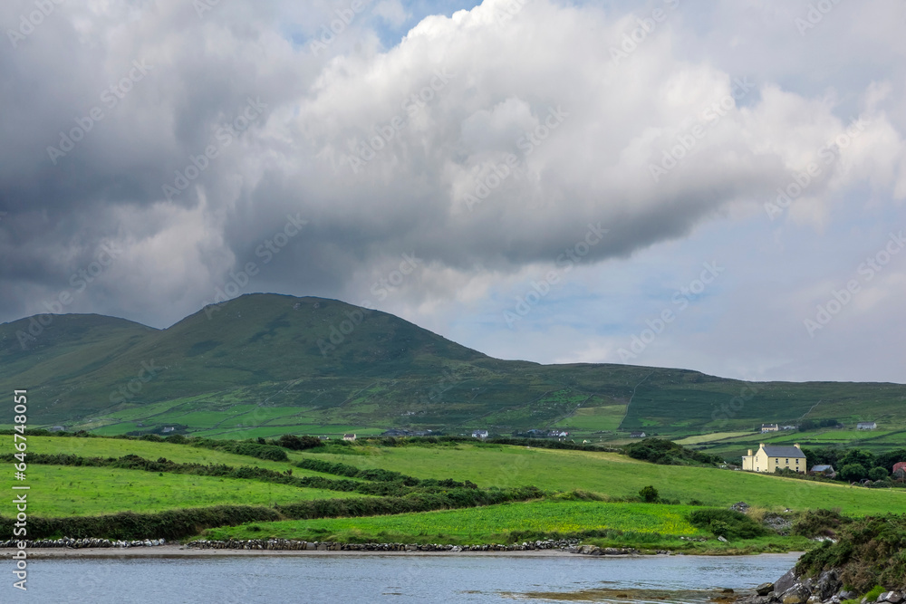 Landschaft beim Ballycarbery Castle, Irland