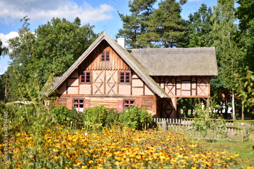 Wallpaper Mural Park Etnograficzny w Olsztynku, Skansen, wiejskie budownictwo ludowe, Polska, tradycja Torontodigital.ca