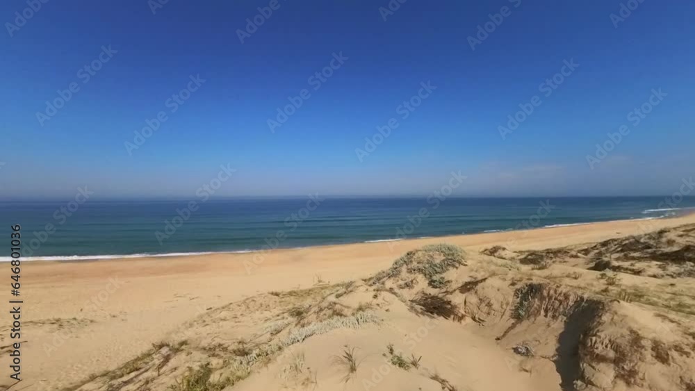 idylischer Blick von der Düne auf das Meer, Küste, Brandung, Meer, Ozean, menschenleer, Ausblick, Horizont, Drohne idylischer Blick von der Düne auf das Meer, Küste, Brandung, Meer, Ozean, menschenleer, Ausblick, Horizont, Drohne