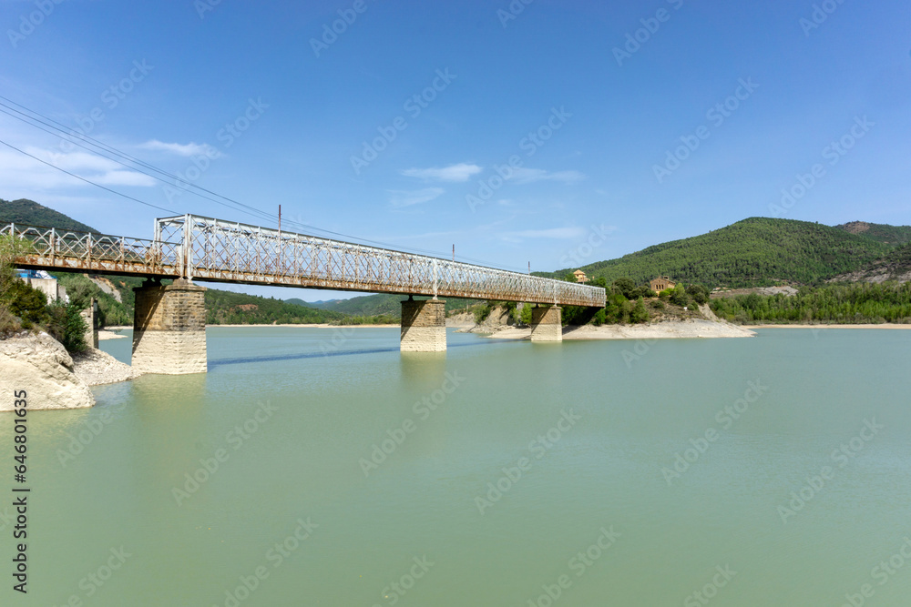 Metal bridge of the Peña reservoir (1913). Las Peñas de Riglos, Huesca, Spain.