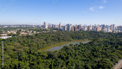 Maringá, vista aérea da cidade de maringá, paraná, brasil. Catedral de Maringá, Parque do Ingá. © Yes Drone