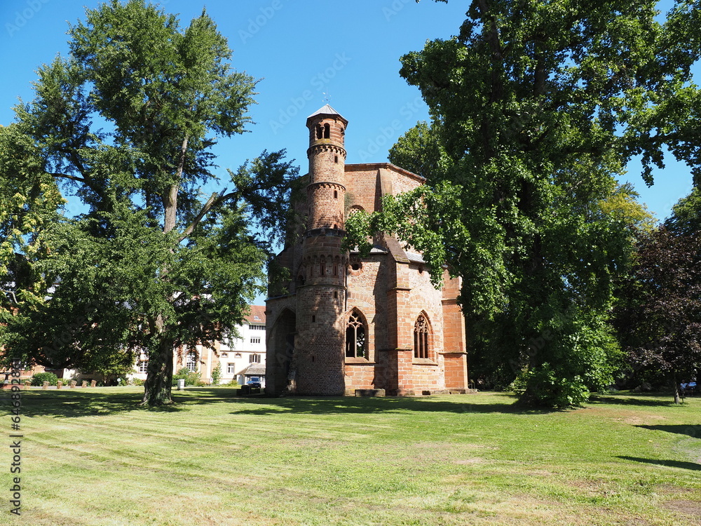 Mettlach – Grabkapelle des Hl. Luitwinus - ältestes Sakrale Gebäudes des Saarlandes