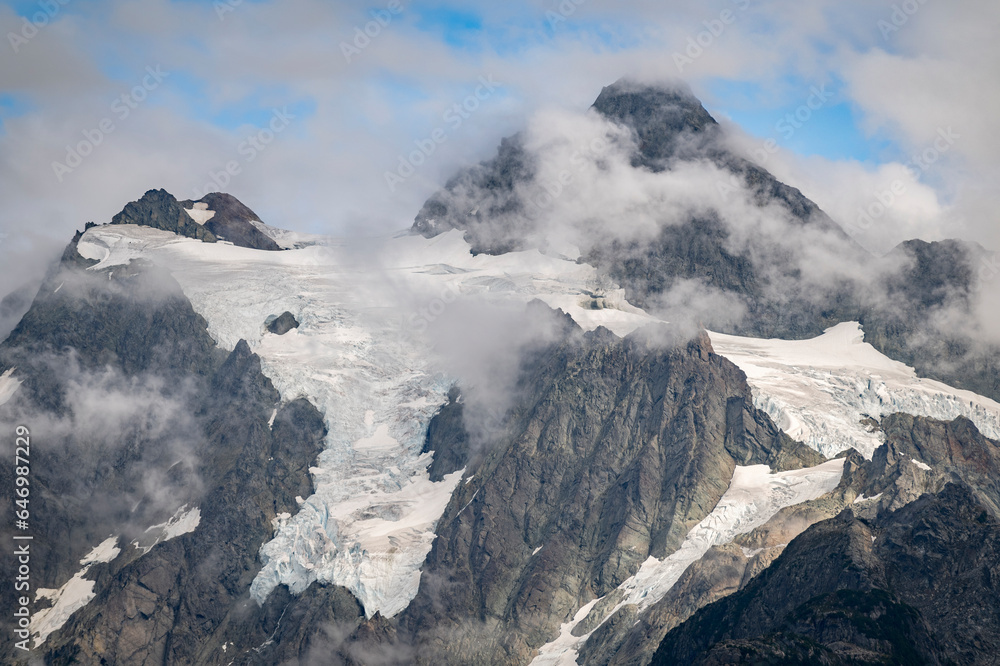 Glaciers of Mt. Shuksan in the North Cascade Mountains. Shuksan is one of the most photographed mountains in the world for it's striking beauty and easy access. Washington state.
