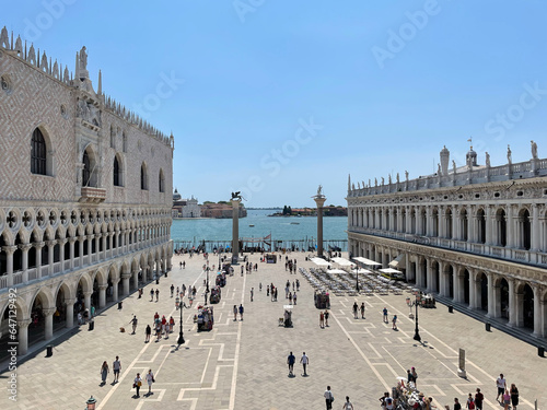Place Saint Marc et Palais des Doges à Venise