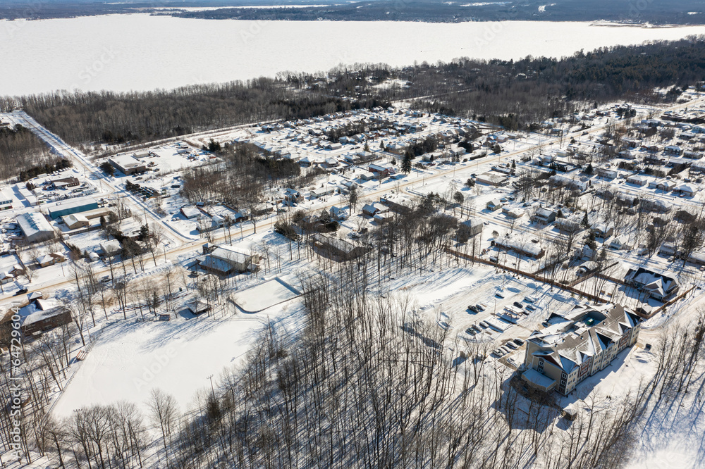 Discover Barrie's tranquil outskirts with mesmerizing aerial views of Lake Simcoe. These drone photos capture the town's scenic beauty, making them ideal for local businesses, tourism agencies, and na
