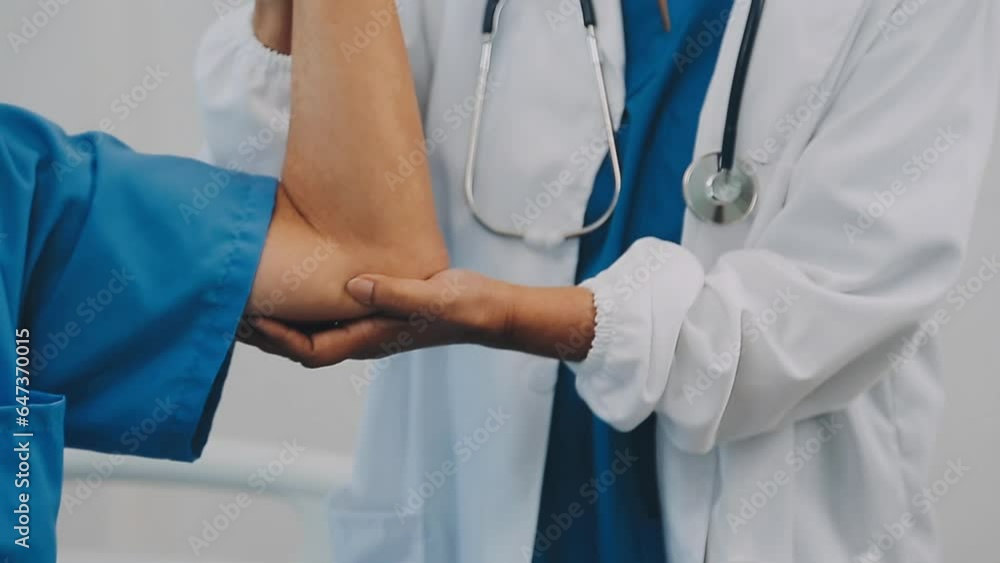 Physical therapists work with patients in close-up clinics. The concept of rehabilitation of physical health, the doctor gives advice to the patient. Ankle problems and muscle injuries Physical therapists work with patients in close-up clinics. The concept of rehabilitation of physical health, the doctor gives advice to the patient. Ankle problems and muscle injuries