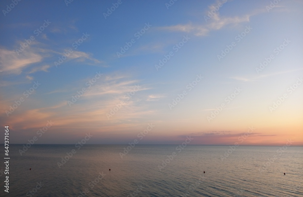 Obraz premium Sunset over the sea