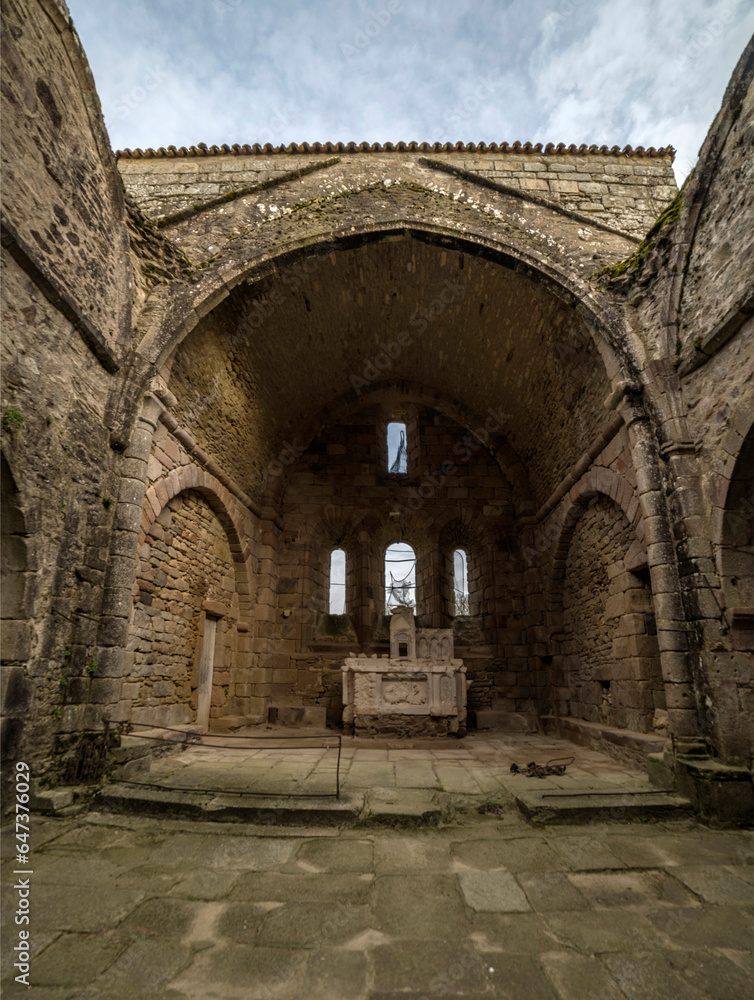 Abside de l'église paroissiale d'Oradour-sur-Glane détruite par les nazis en 1944, Haute-Vienne, France