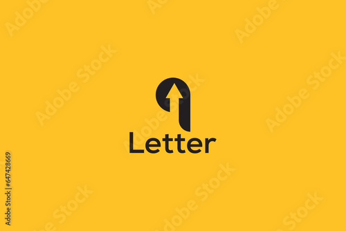 q arrow monogram delivery, trendy professional logo design