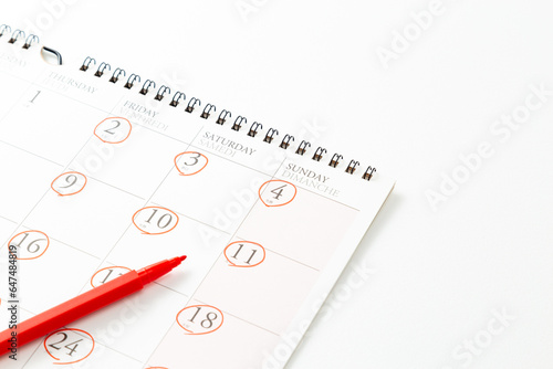 Wallpaper Mural 週休3日のカレンダー Torontodigital.ca