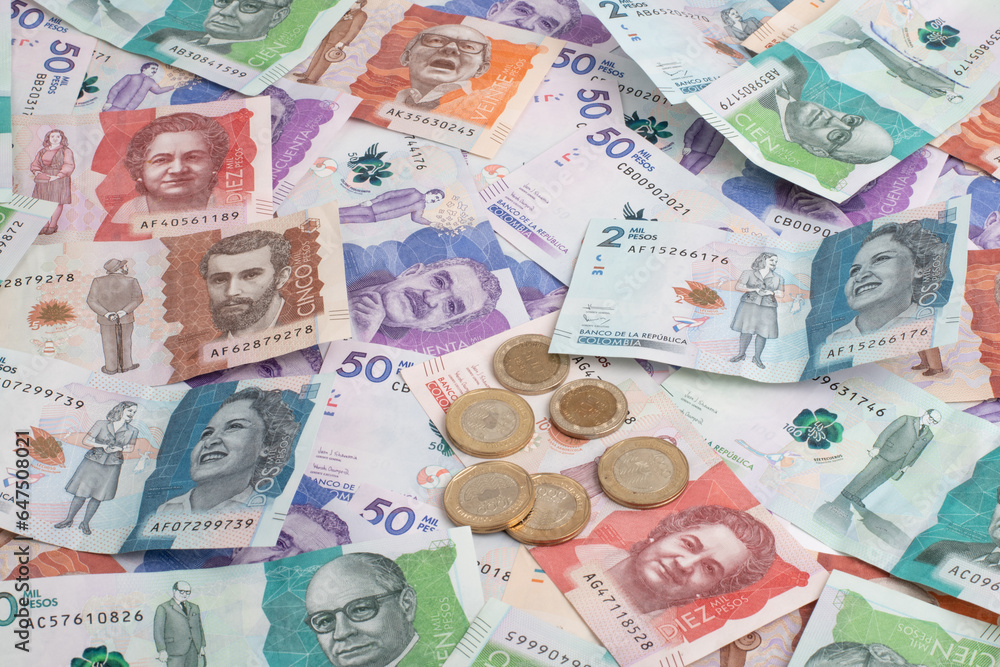 Fototapeta premium Dinero Colombiano - economia colombiana