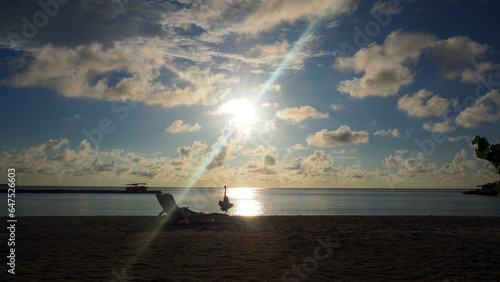 モルディブ朝日を眺める海鳥 OLYMPUS DIGITAL CAMERA