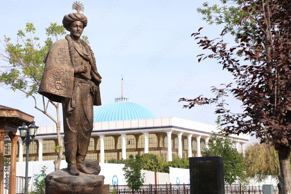Fototapeta premium Monument to Babur, Zahīr ud-Dīn Muhammad in Tashkent