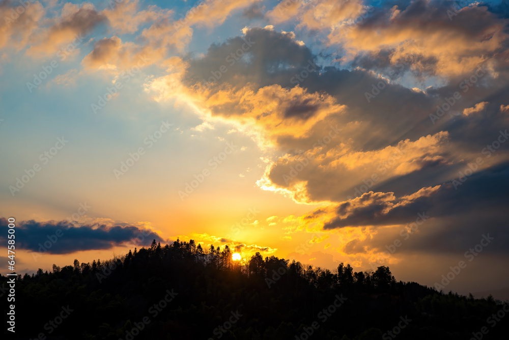 Fototapeta premium sunset in the mountains