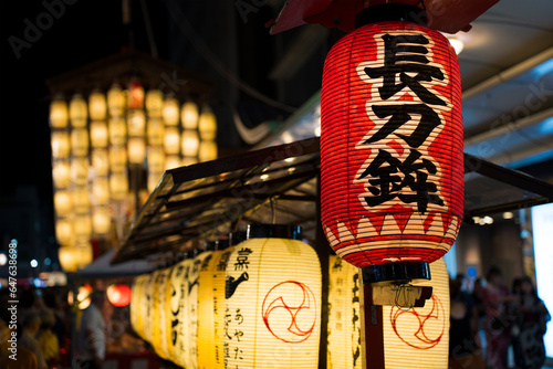 京都　祇園祭の宵山　長刀鉾（なぎなたほこ）