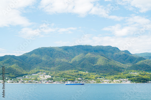 小豆島から見る瀬戸内海 © 秋実 鶴谷