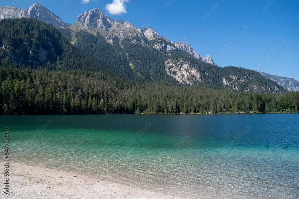 Lago di Tovel (TN) m 1177, Parco Naturale Adamello-Brenta. Lago di Tovel (TN) m 1177, Parco Naturale Adamello-Brenta.
