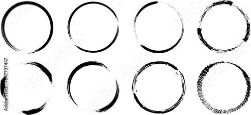 Set of black grunge circles frames. PNG
