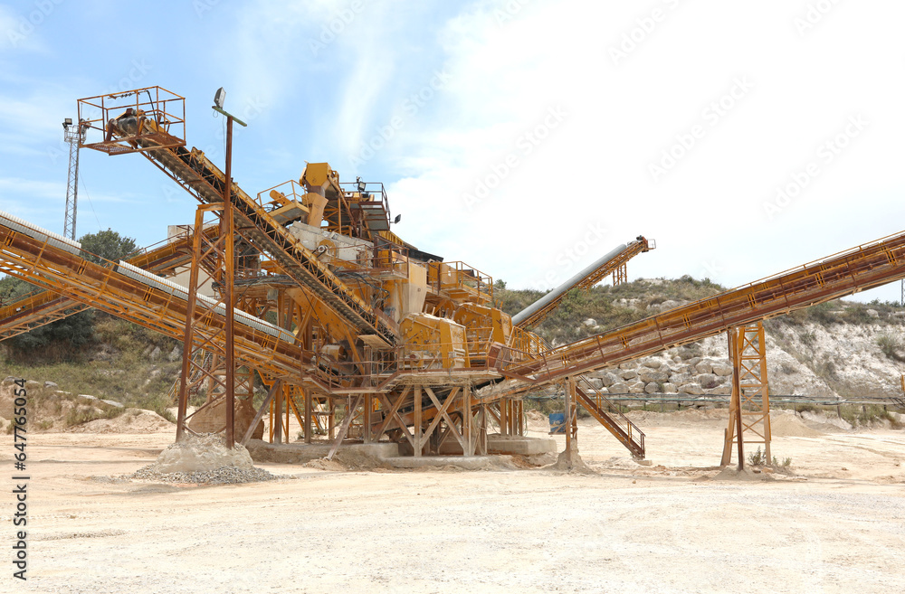 Mining quarry machine