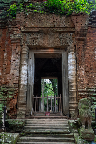 Fototapeta Naklejka Na Ścianę i Meble -  Koh Ker temples