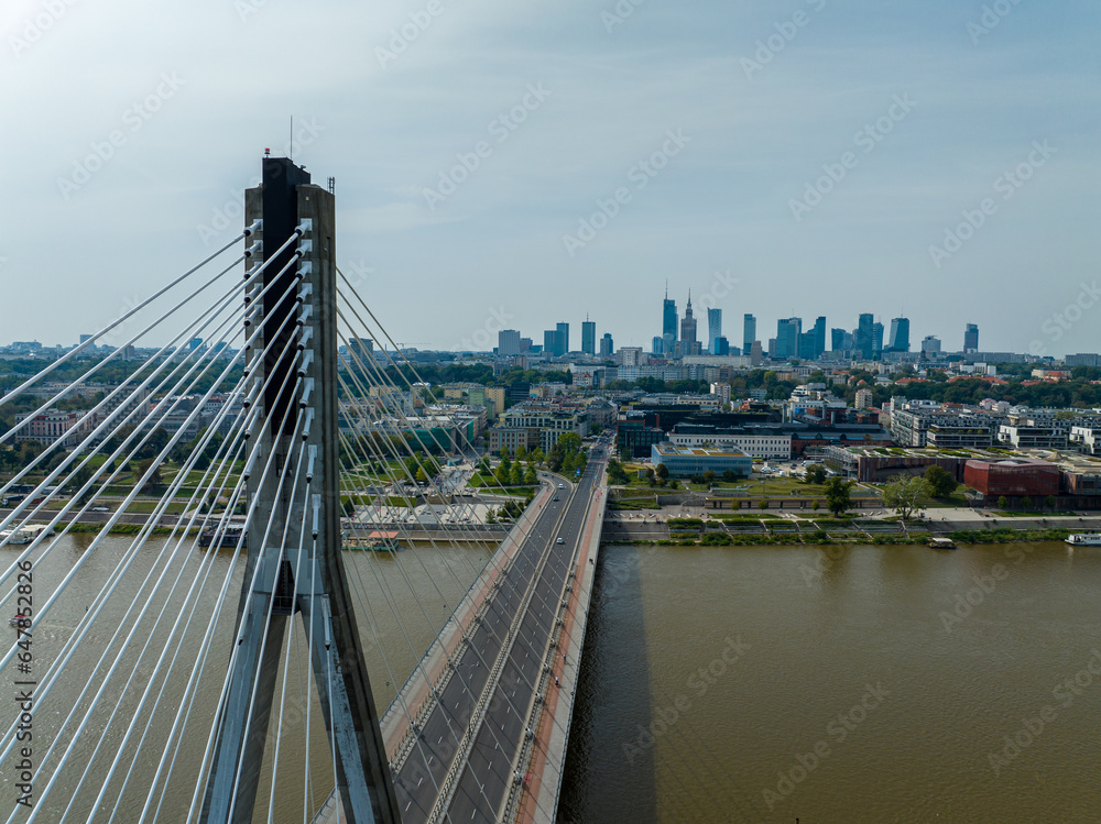 Fototapeta premium Świętokrzyski Bridge and a view of Warsaw.