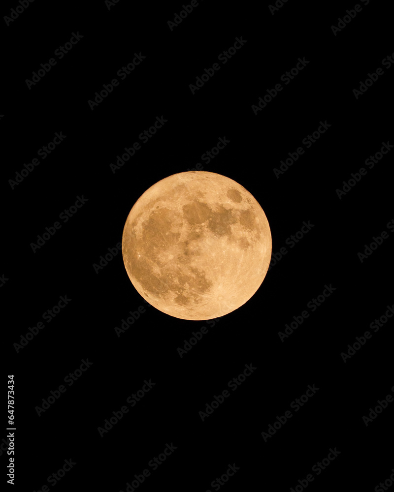 amazing capture of the super blue moon with a telephoto zoom lens and a black background all around amazing capture of the super blue moon with a telephoto zoom lens and a black background all around