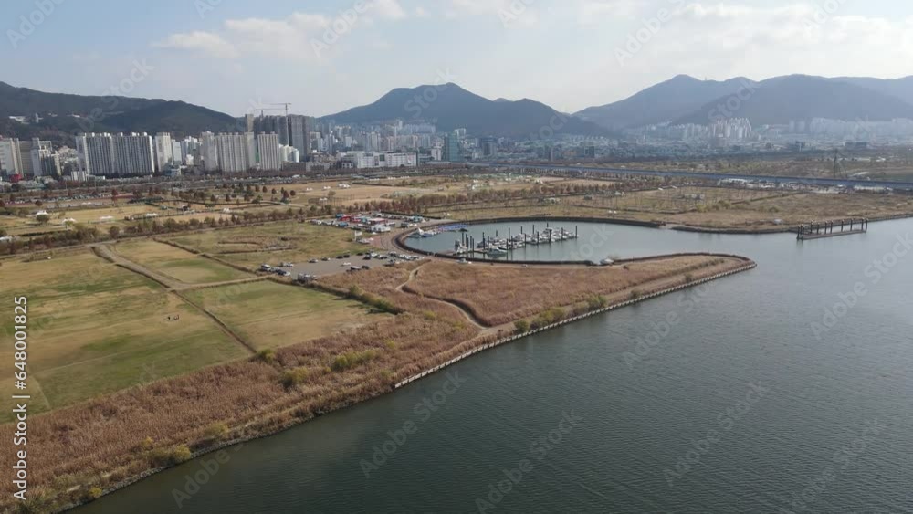 Aerial video of Samrak Park in Busan/Aerial video of Samrak Park in Busan Aerial video of Samrak Park in Busan/Aerial video of Samrak Park in Busan