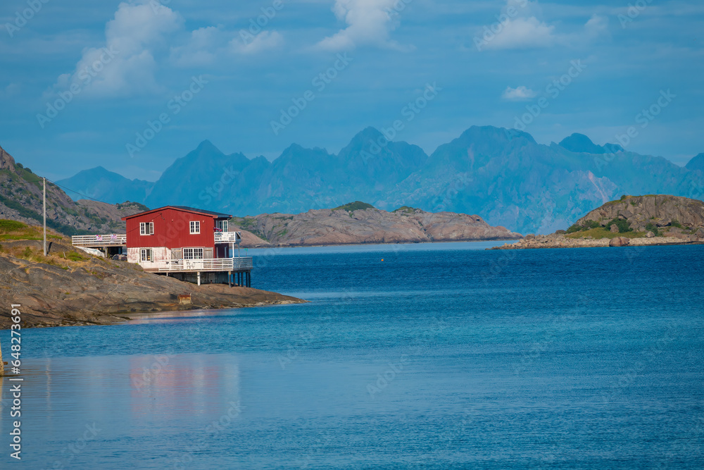 Fototapeta premium The popular fishing village of Henningsvaer on the southern coast of the Austvågøya island, Lofoten Islands, Nordland, Norway
