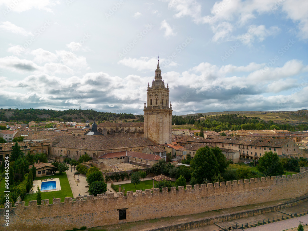 vista del bonito municipio del el Burgo de Osma en la provincia de Soria, España