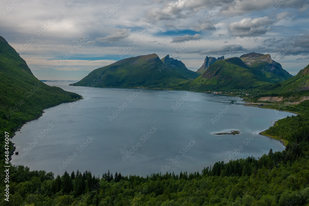 Breathtaking scenery on Senja (Sážžá) island, Bergsbotn Platform, Troms og Finnmark, Norway. Known as 