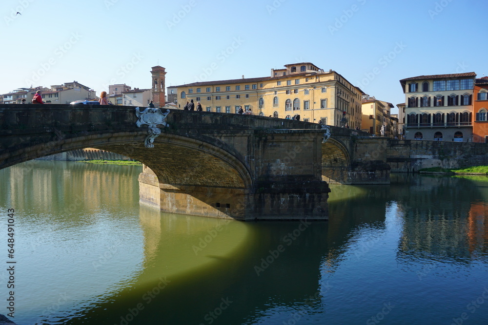 Puente Santa Trinidad en Florencia, Italia