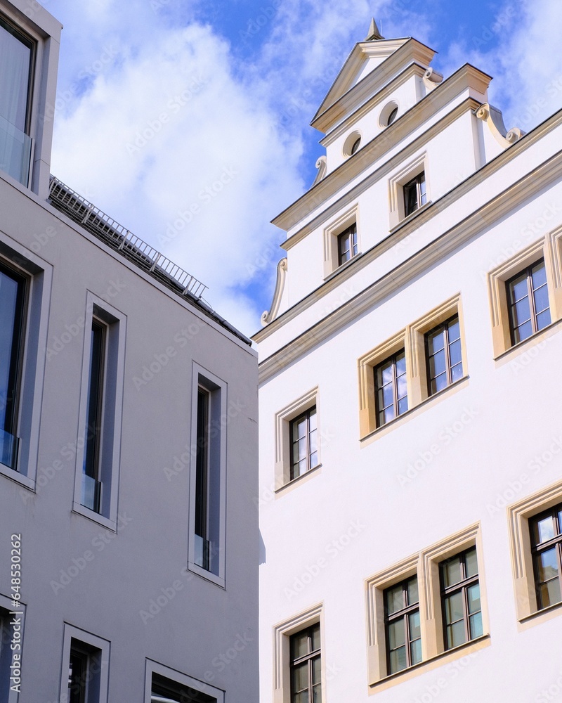 Fototapeta premium facade of an building with sky