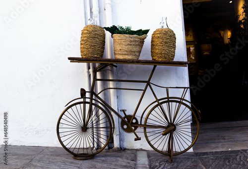 bicicleta decoración tienda mimbre pueblos blancos 